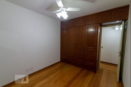Quarto 1 de apartamento à venda com 3 quartos, 130m² em Grajaú, Rio de Janeiro