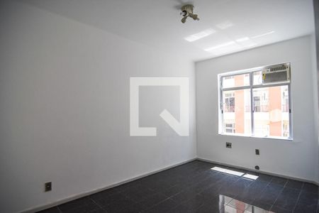 Apartamento à venda com 110m², 3 quartos e sem vagaSuite 
