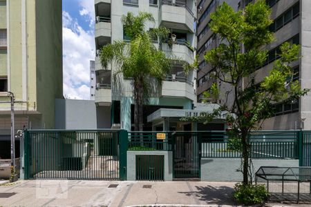 Apartamento à venda com 35m², 1 quarto e 1 vaga Apartamento à venda com 35m², 1 quarto e 1 vagaFachada