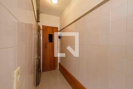Apartamento à venda com 381m², 4 quartos e 3 vagas Apartamento à venda com 381m², 4 quartos e 3 vagasSauna