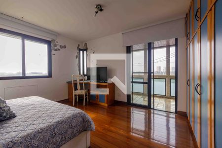 Apartamento à venda com 381m², 4 quartos e 3 vagas Apartamento à venda com 381m², 4 quartos e 3 vagasSuíte 2