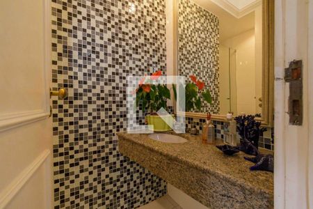 Apartamento à venda com 381m², 4 quartos e 3 vagas Apartamento à venda com 381m², 4 quartos e 3 vagasBanheiro Social 1