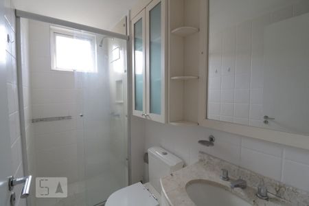 Apartamento à venda com 85m², 4 quartos e 2 vagasBanheiro da Suite   
