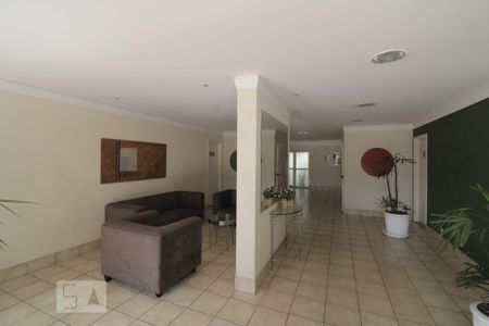 Apartamento à venda com 85m², 4 quartos e 2 vagasHall social