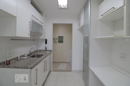 Apartamento à venda com 85m², 4 quartos e 2 vagasCozinha 