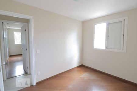 Apartamento à venda com 85m², 4 quartos e 2 vagasQuarto 2