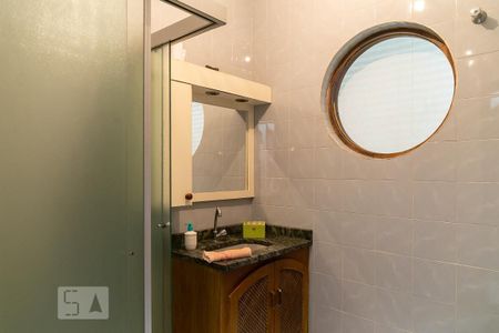 Casa à venda com 270m², 3 quartos e 2 vagas Casa à venda com 270m², 3 quartos e 2 vagasBanheiro