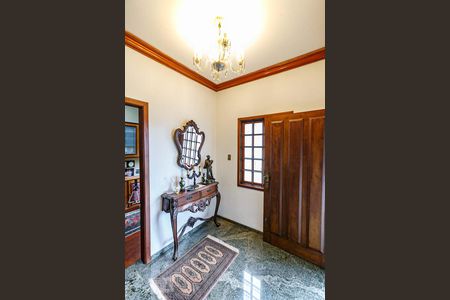 Sala de casa para alugar com 3 quartos, 385m² em Chácara das Pedras, Porto Alegre