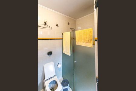 Casa à venda com 385m², 3 quartos e 3 vagasBanheiro da Suíte