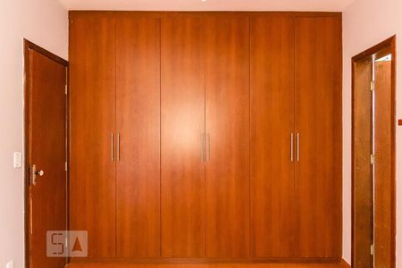 Apartamento para alugar com 191m², 3 quartos e 2 vagasSuíte