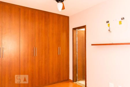 Apartamento para alugar com 191m², 3 quartos e 2 vagasSuíte