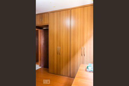 Apartamento para alugar com 191m², 3 quartos e 2 vagasQuarto 2