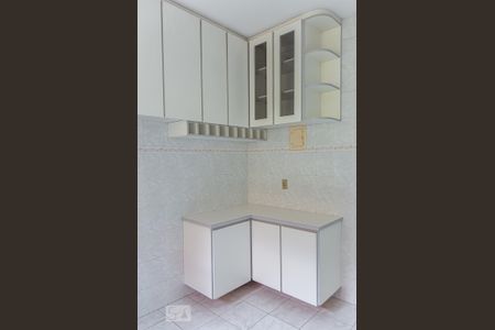 Apartamento à venda com 60m², 2 quartos e 2 vagas Apartamento à venda com 60m², 2 quartos e 2 vagasCozinha - Armários