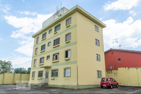 Apartamento à venda com 60m², 2 quartos e 2 vagas Apartamento à venda com 60m², 2 quartos e 2 vagasFachada do bloco
