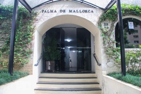 Apartamento para alugar com 65m², 2 quartos e 1 vagaEntrada