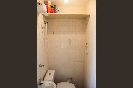 Apartamento para alugar com 65m², 2 quartos e 1 vagaBanheiro de Serviço