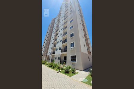 Fachada do bloco de apartamento para alugar com 2 quartos, 45m² em Parada de Lucas, Rio de Janeiro