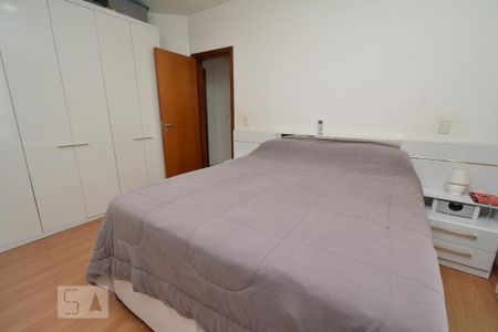 Apartamento à venda com 150m², 4 quartos e 3 vagasQuarto 2