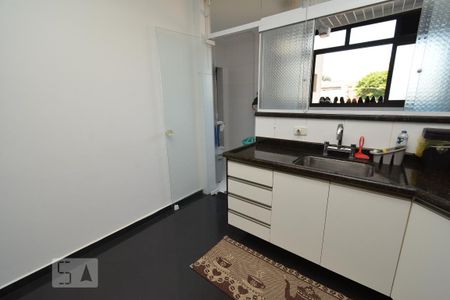 Apartamento à venda com 150m², 4 quartos e 3 vagasCozinha