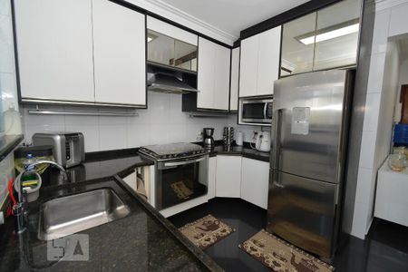 Apartamento à venda com 150m², 4 quartos e 3 vagasCozinha