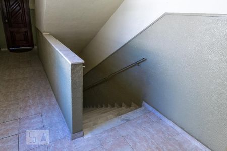 Apartamento à venda com 52m², 2 quartos e sem vaga Apartamento à venda com 52m², 2 quartos e sem vagaÁrea comum de acesso - Escadas