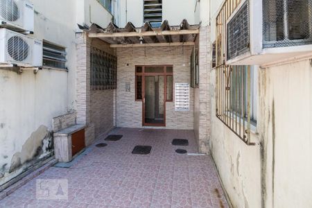 Apartamento à venda com 52m², 2 quartos e sem vaga Apartamento à venda com 52m², 2 quartos e sem vagaÁrea comum de acesso - Portaria