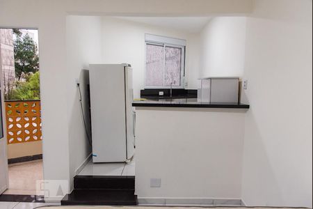 Cozinha de kitnet/studio para alugar com 1 quarto, 30m² em Liberdade, São Paulo