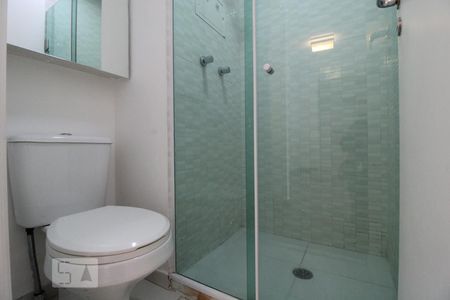 Banheiro de apartamento para alugar com 1 quarto, 50m² em Campo Belo, São Paulo