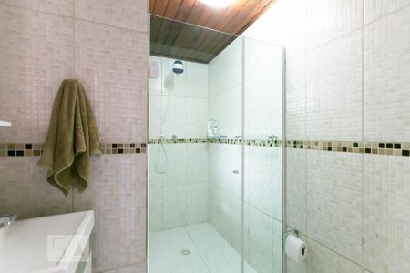 Casa à venda com 300m², 3 quartos e 2 vagasBanheiro 2 