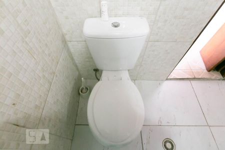 Casa à venda com 300m², 3 quartos e 2 vagasDetalhe banheiro