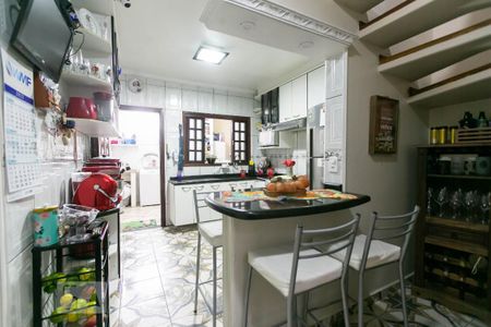 Casa à venda com 300m², 3 quartos e 2 vagasCozinha