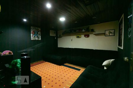 Casa à venda com 300m², 3 quartos e 2 vagasSala de Cinema 