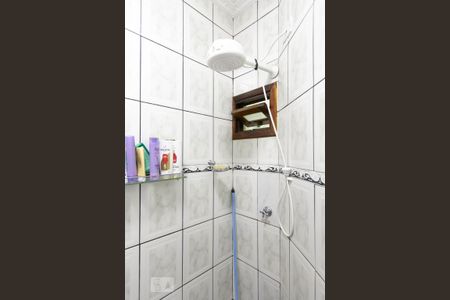 Casa à venda com 300m², 3 quartos e 2 vagasChuveiro 