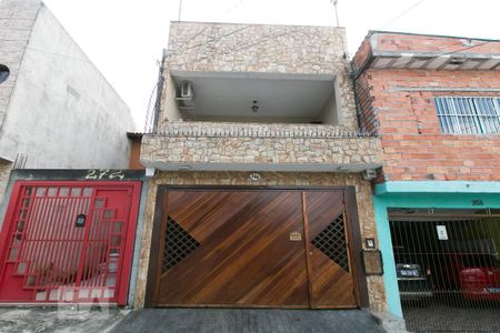 Casa à venda com 300m², 3 quartos e 2 vagasFachada 