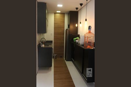 Cozinha de apartamento para alugar com 1 quarto, 42m² em Itararé, São Vicente