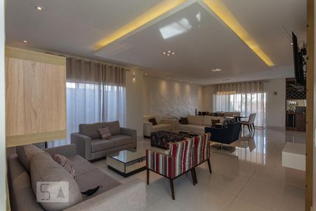 Sala de Estar de casa de condomínio à venda com 5 quartos, 400m² em Swiss Park, Campinas
