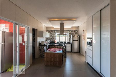 Casa de condomínio à venda com 400m², 5 quartos e 4 vagasCozinha