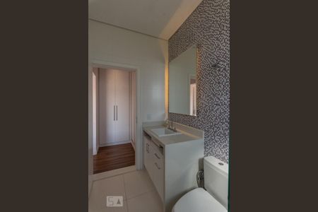 Casa de condomínio à venda com 400m², 5 quartos e 4 vagasBanheiro da Suíte 2