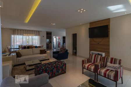 Sala de Estar de casa de condomínio à venda com 5 quartos, 400m² em Swiss Park, Campinas