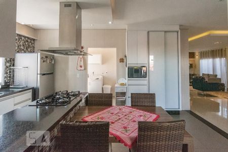 Casa de condomínio à venda com 400m², 5 quartos e 4 vagasCozinha