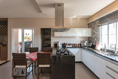 Casa de condomínio à venda com 400m², 5 quartos e 4 vagasCozinha