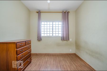 Casa para alugar com 140m², 3 quartos e 3 vagas Casa para alugar com 140m², 3 quartos e 3 vagasQuarto 2