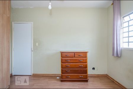 Casa para alugar com 140m², 3 quartos e 3 vagas Casa para alugar com 140m², 3 quartos e 3 vagasQuarto 2