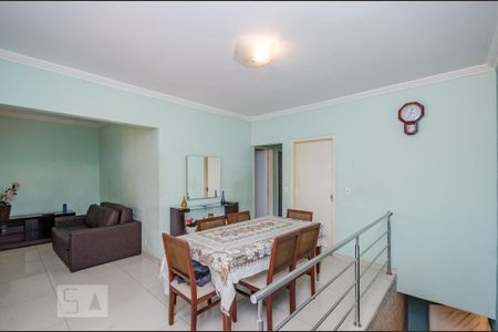 Sala 1 de casa para alugar com 3 quartos, 140m² em Havaí, Belo Horizonte