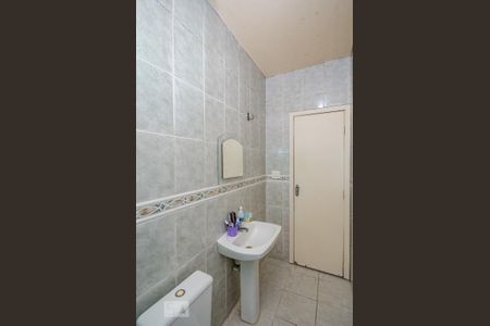 Casa para alugar com 140m², 3 quartos e 3 vagas Casa para alugar com 140m², 3 quartos e 3 vagasBanheiro Social