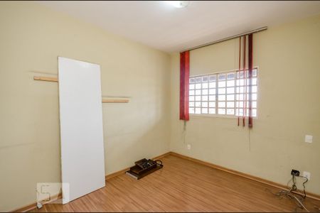 Casa para alugar com 140m², 3 quartos e 3 vagas Casa para alugar com 140m², 3 quartos e 3 vagasQuarto 3