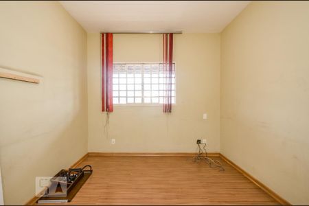 Casa para alugar com 140m², 3 quartos e 3 vagas Casa para alugar com 140m², 3 quartos e 3 vagasQuarto 3