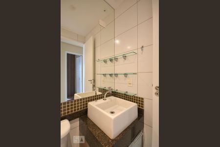 Apartamento à venda com 67m², 3 quartos e 1 vagaBanheiro Social