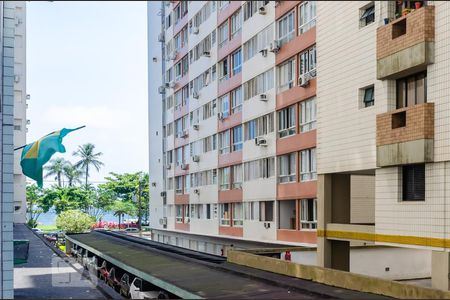 Vista de apartamento para alugar com 2 quartos, 70m² em Boqueirão, Santos