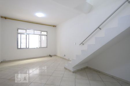 Sala de casa para alugar com 2 quartos, 130m² em Vila Siqueira (zona Norte), São Paulo